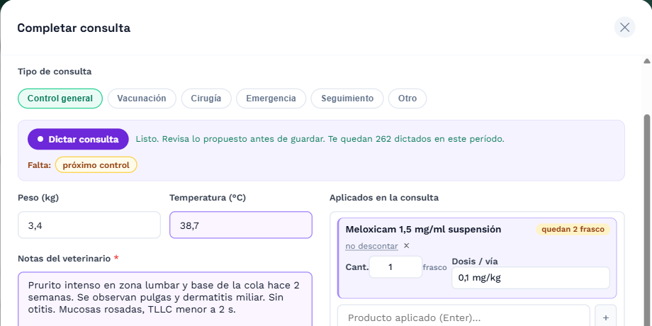 Formulario de consulta rellenado por dictado de voz, con los campos propuestos por la IA marcados en morado